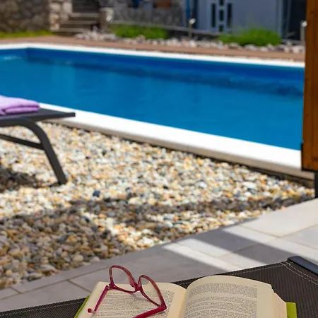 Schoenes In Mit Privatem Pool *