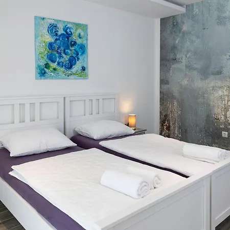 Schoenes In Mit Privatem Pool Bribir